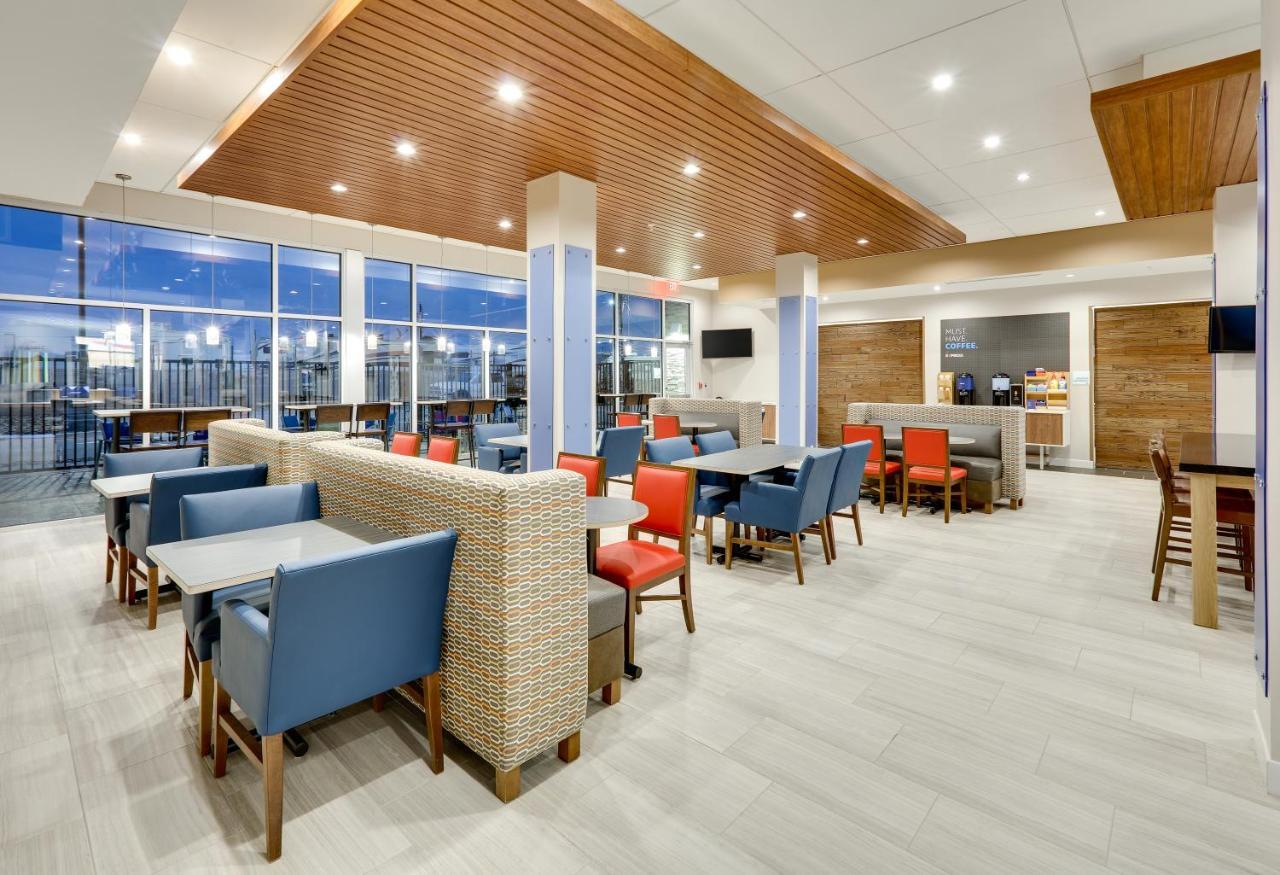 Holiday Inn Express - Kermit By Ihg Exterior foto